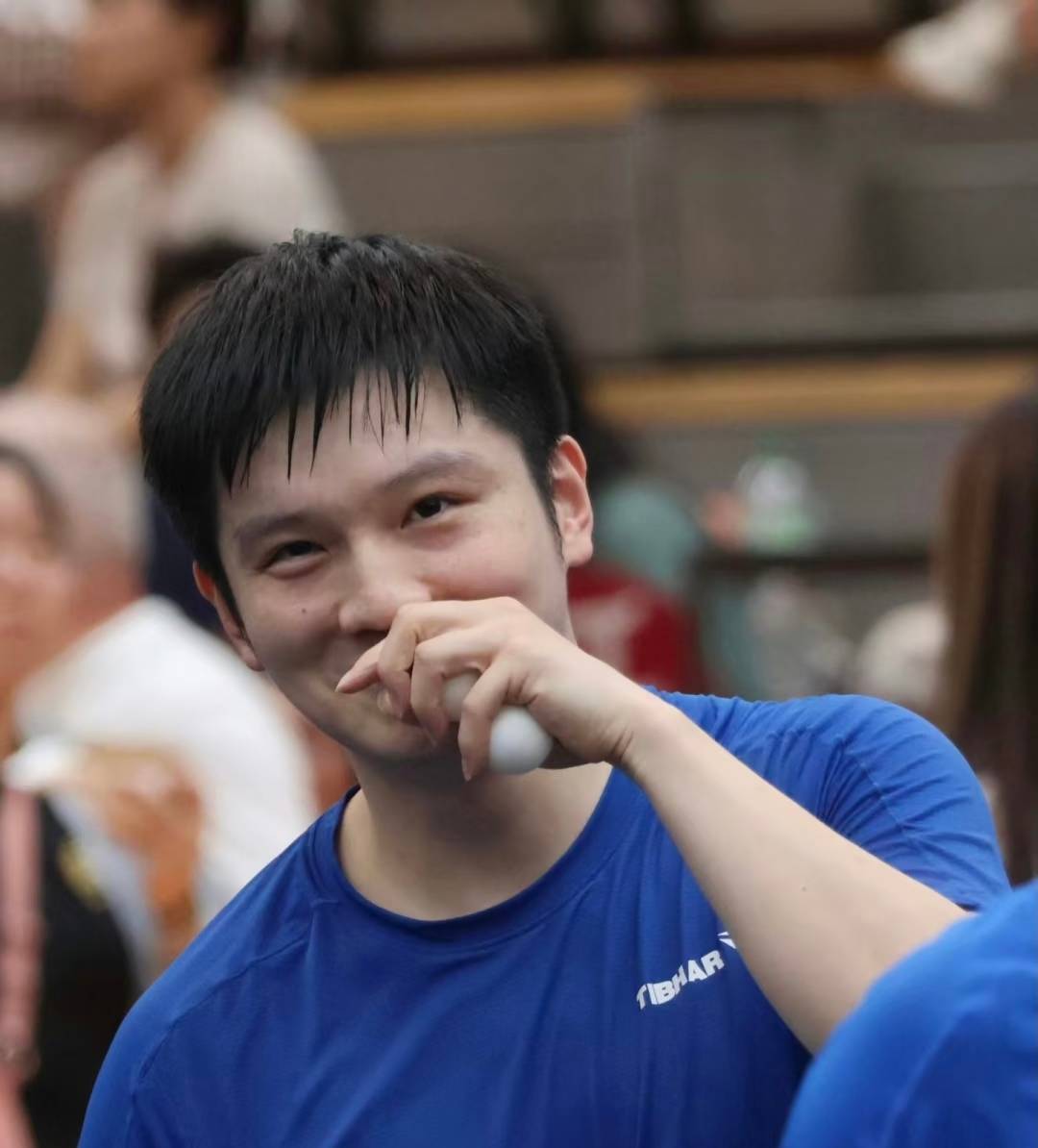 星空体育全站-包含今晨山东男篮备战英超，伤情更新细节曝光，引发热议，更衣室氛围转暖的词条